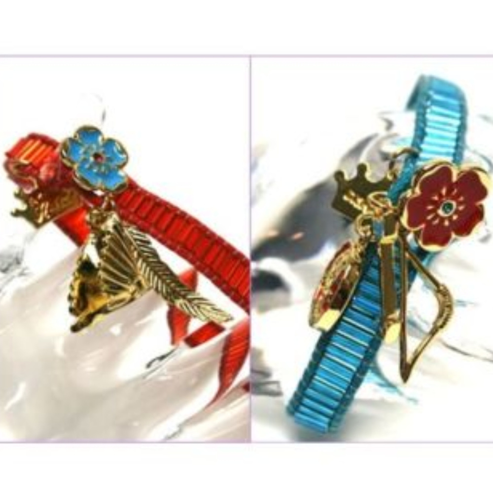 DISNEY COUTURE POCAHONTAS RED BEAD CHARMS BRACELET WITH 14KT GP CHARMS**NEW! - Picture 2 of 4